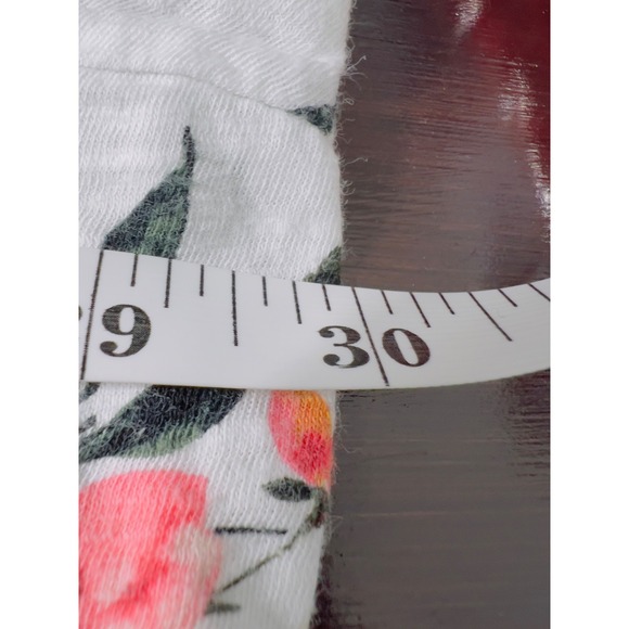 Torrid Plus Size 5 White Floral Classic Fit Pocket Tee T-Shirt Top - Picture 5 of 9